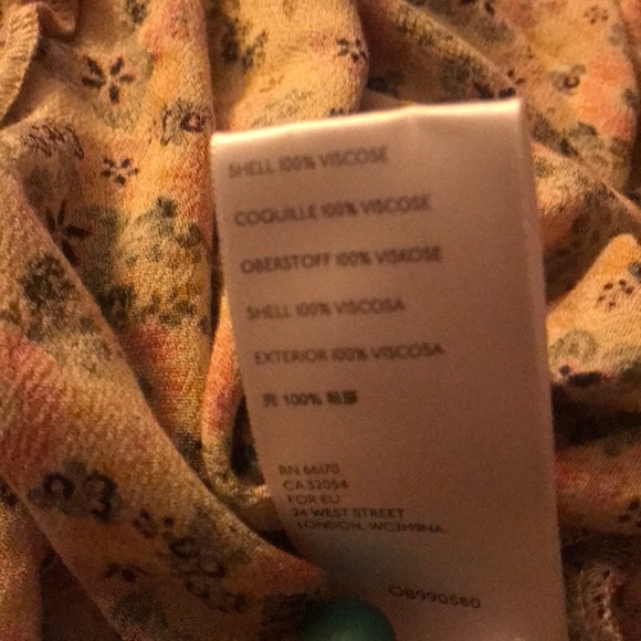 Free People NWOT asymmetrical hem skirt. Size 2. - Picture 3 of 5